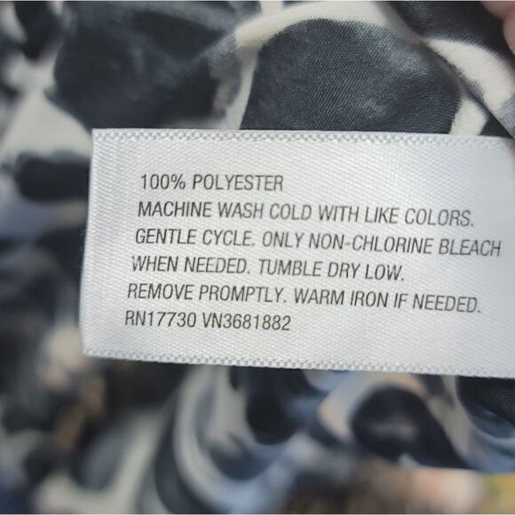 LIZ LANGE Maternity Black & White Blouse - Picture 7 of 7